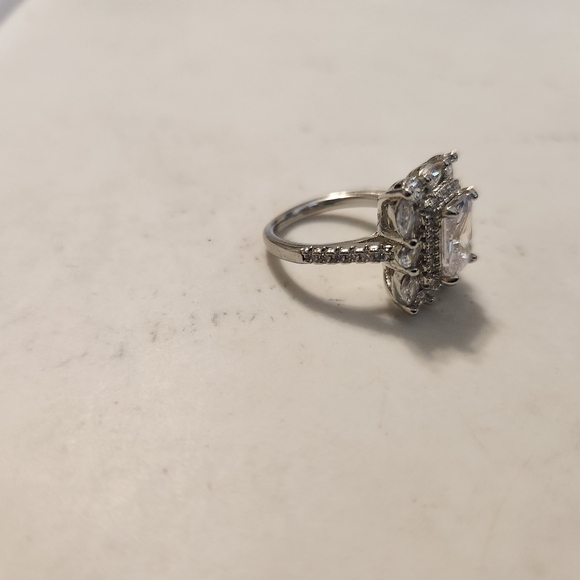 New Square Cut Cubic Zircon Ring - Picture 6 of 6